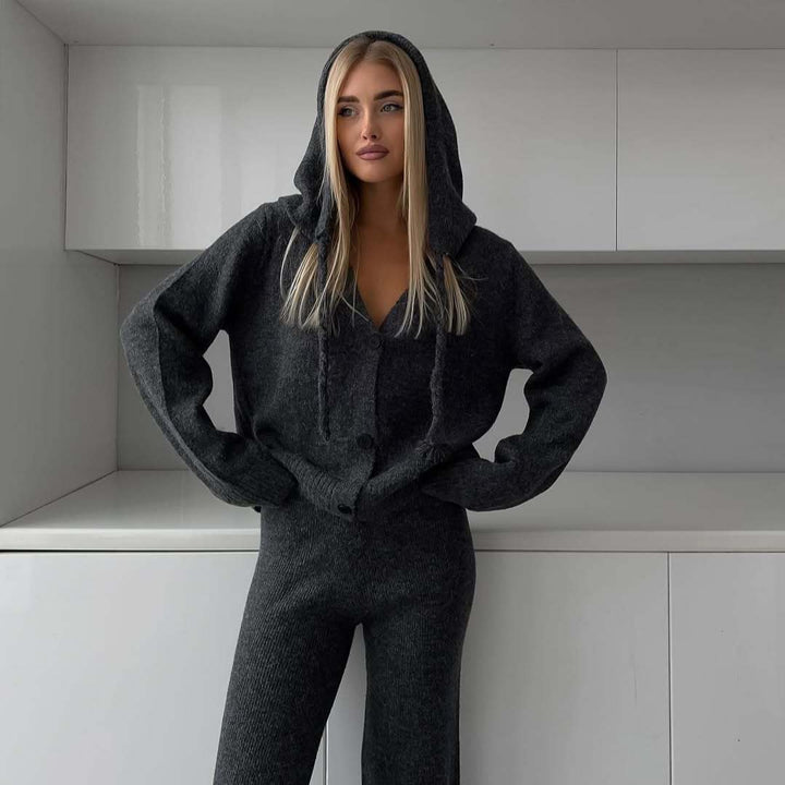 Damen kuscheliges Feinstrick-Cardigan-Set mit V-Ausschnitt und hochgeschnittener Schlaghose – Veloura