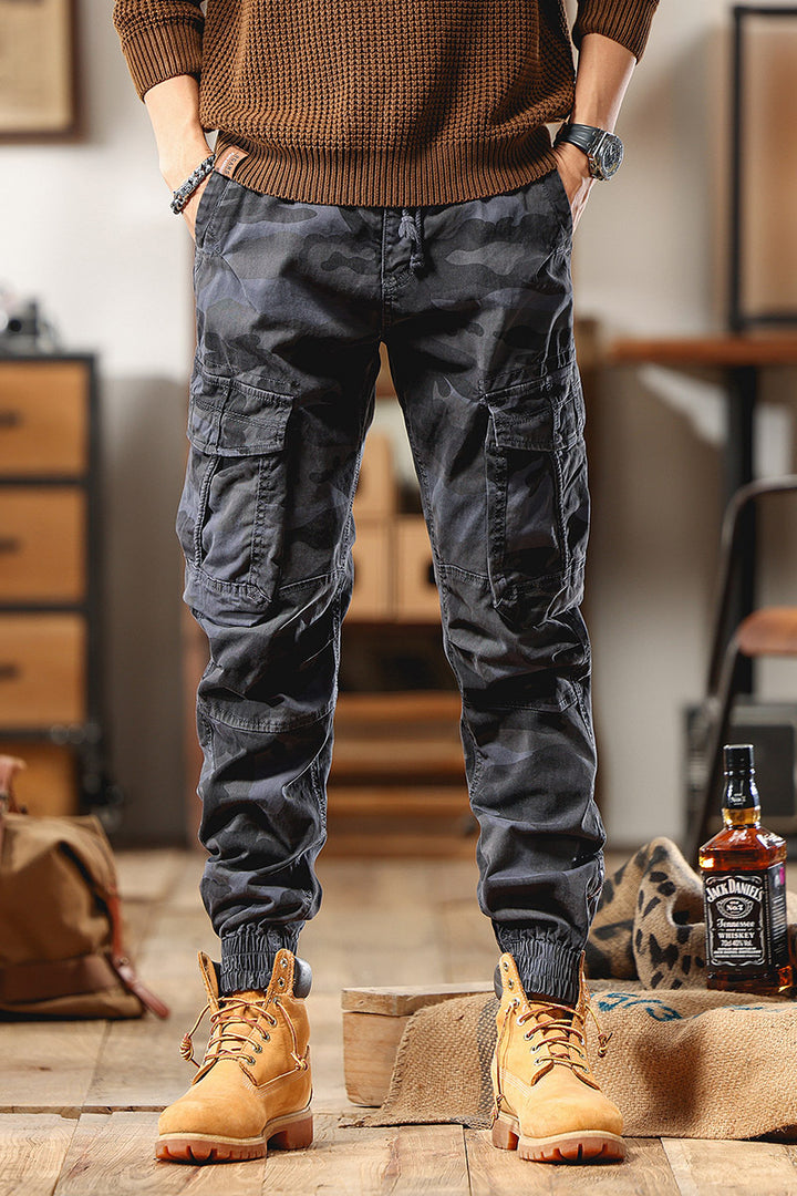 Herren Cargohose im Jogger-Stil mit Tunnelzug elastischen Bündchen und Mehrfachtaschen Echo Archiv