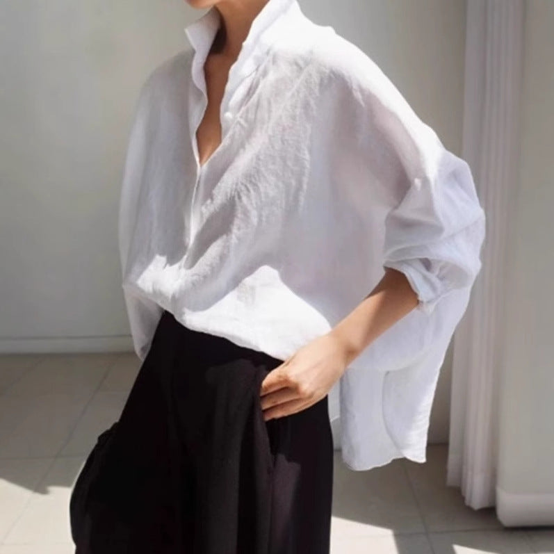 Damen Oversize-Leinenbluse mit geraffter Rückenpasse und krempelbaren Ärmeln – Élovi