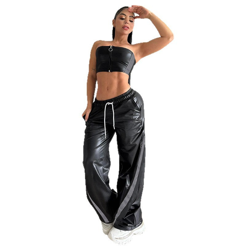 Damen nan weite Kunstleder-Trackpants mit elastischem Bund, Tunnelzug und seitlichen Streifen Echo Archiv