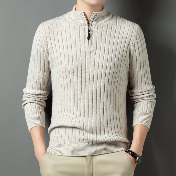 Herren Strickpullover mit modernem Stehkragen im Rippdesign Echoarchiv