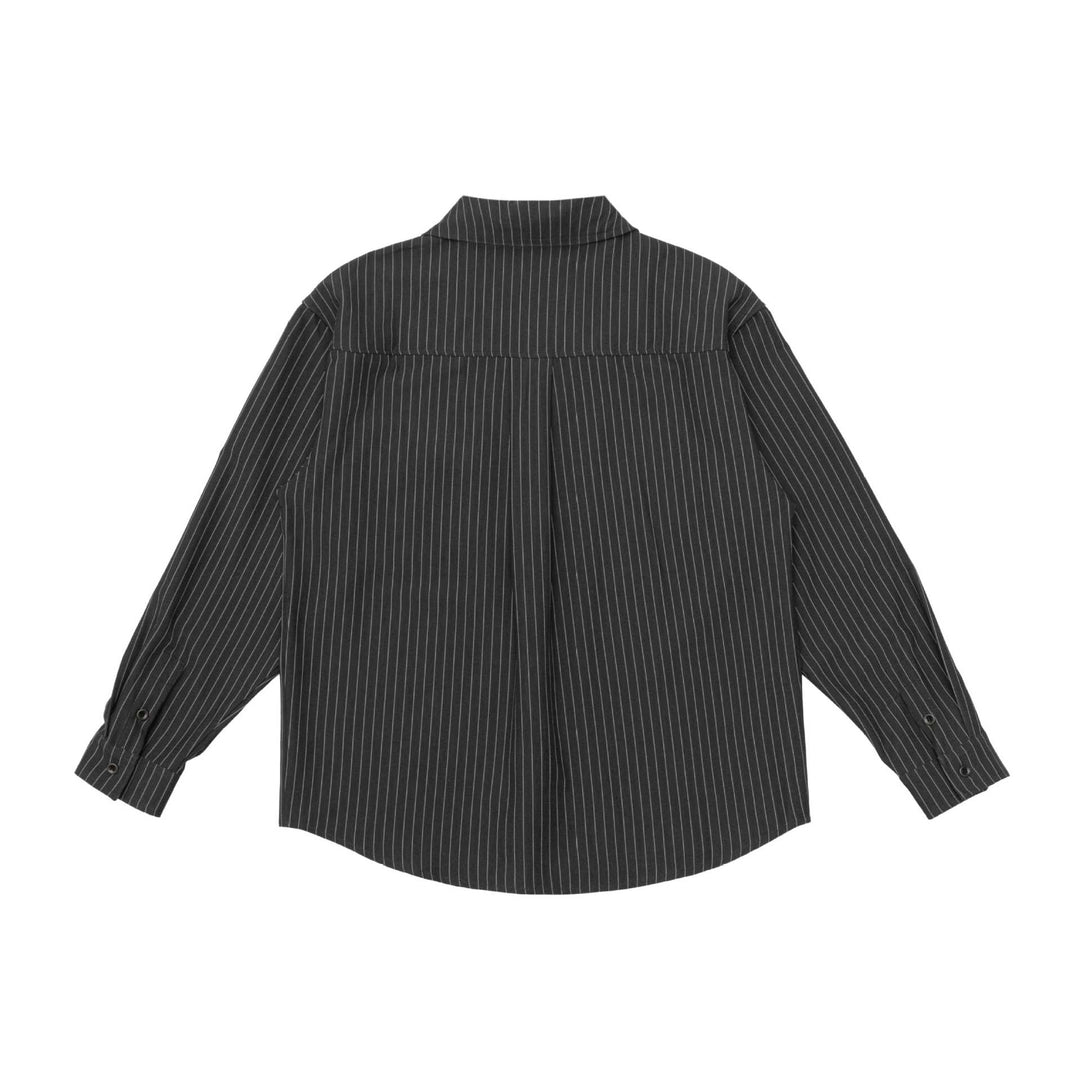 Unisex Gestreifte Hemdjacke mit Reverskragen und Pattentasche Echoarchiv