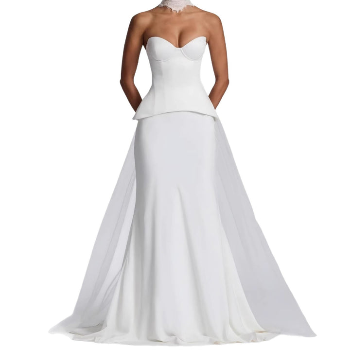 Damen Figurbetontes Brautkleid mit Peplum-Silhouette Echo Archiv