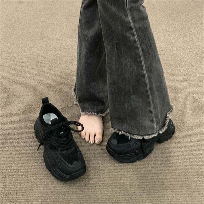 Damen Chunky Sneakers mit atmungsaktiver Mesh-Oberfläche und gepolsterter Sohle Echo Archiv