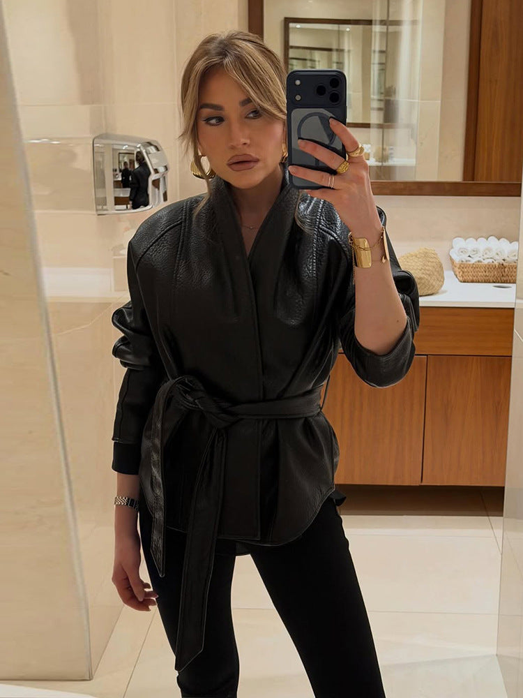 Damen Taillierte Lederjacke mit Wickelgürtel und Kimono-Kragen Echoarchiv