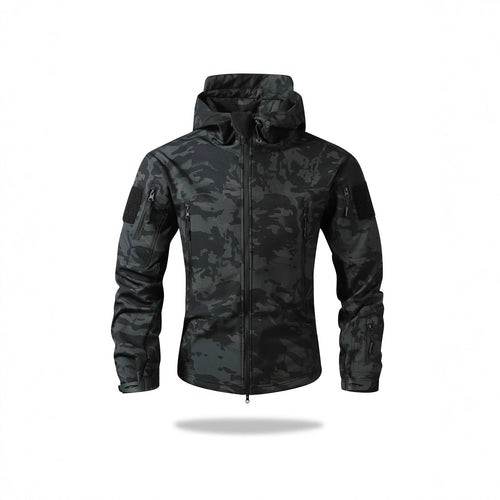 Herren Taktische Softshelljacke mit Kapuze, Camouflage‑Design und Multifachtaschen – Taviero