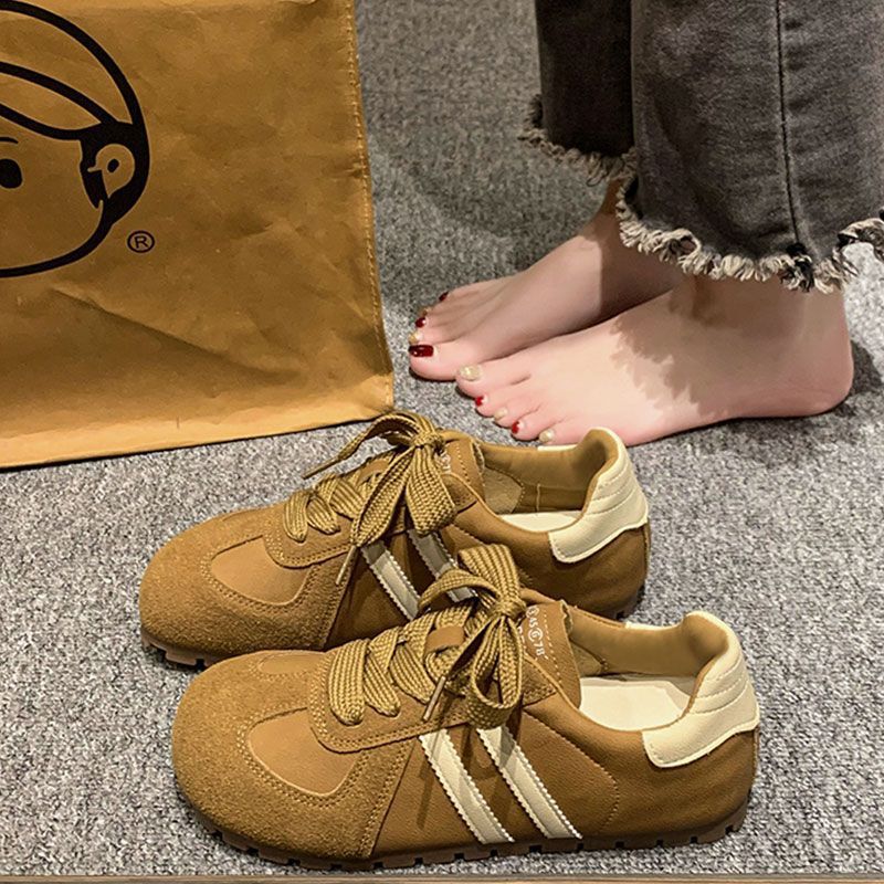Damen Retro-inspirierte Wildledersneaker mit sportlichem Profil Echo Archiv