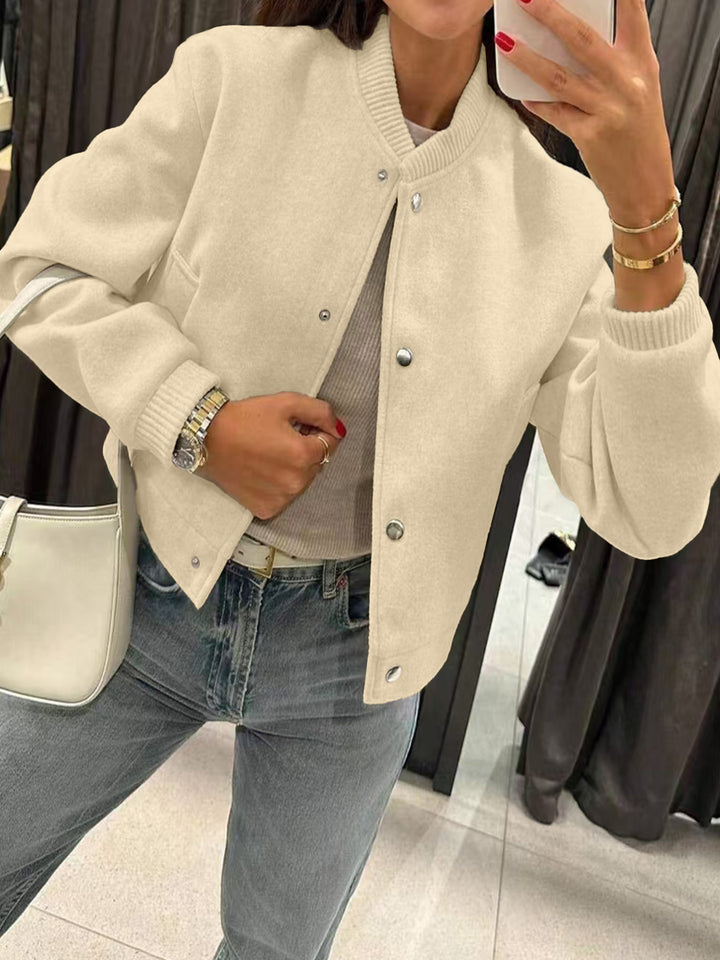 Damen Kurzjacke im Bomberstil aus Teddyfleece mit Rippbündchen – Avenza