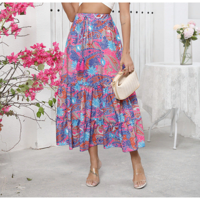 Damen Midi-Rock im verspielten Boho-Stil mit buntem Paisleymuster und voluminösem Saum Echo Archiv