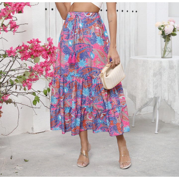 Damen Midi-Rock im verspielten Boho-Stil mit buntem Paisleymuster und voluminösem Saum Echo Archiv