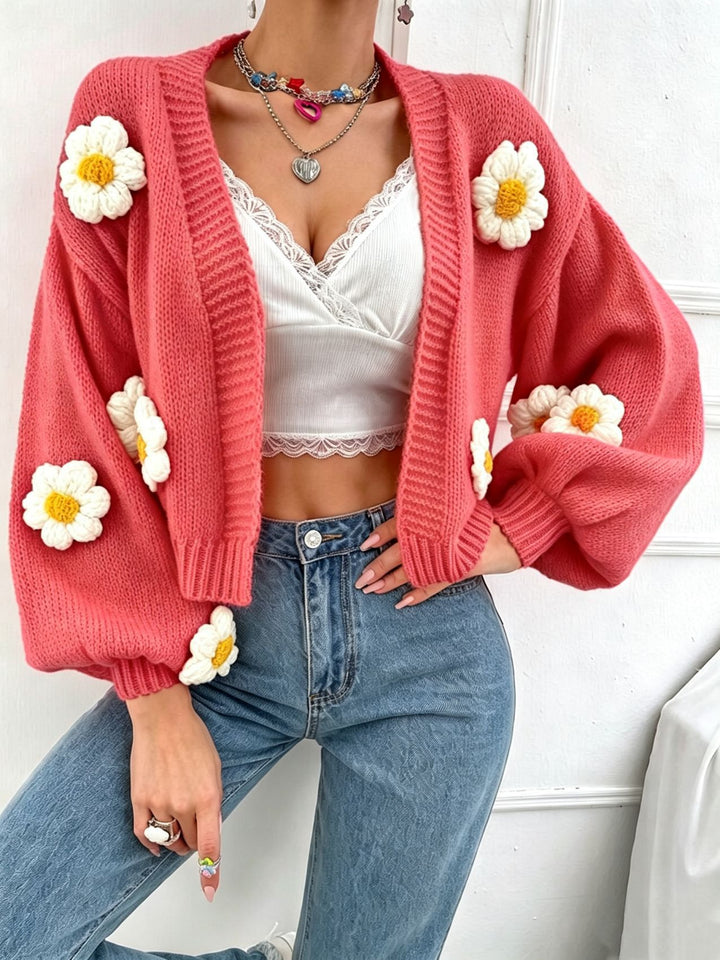 Damen Kurzgeschnittener Grobstrick-Cardigan mit 3D-Blütenapplikationen – Veloura