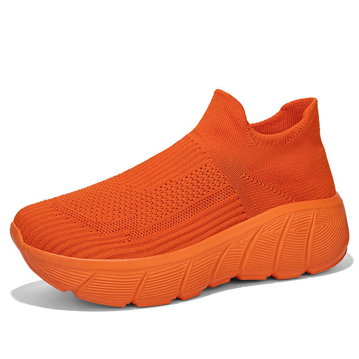 Unisex nan nahtloser Strick-Überziehschuh mit skulpturierter Plateau-Laufsohle und orthopädisch geformter Fersenführung Echo Archiv