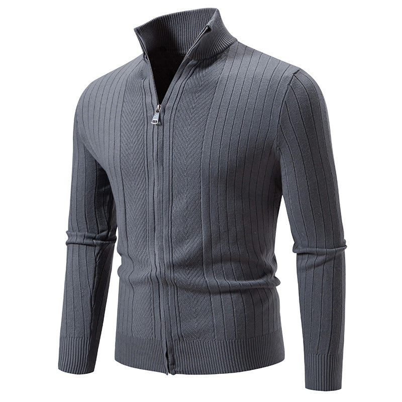 Herren Schmal geschnittene Feinstrick-Zipjacke mit Stehkragen und markanter Rippstruktur Echo Archiv