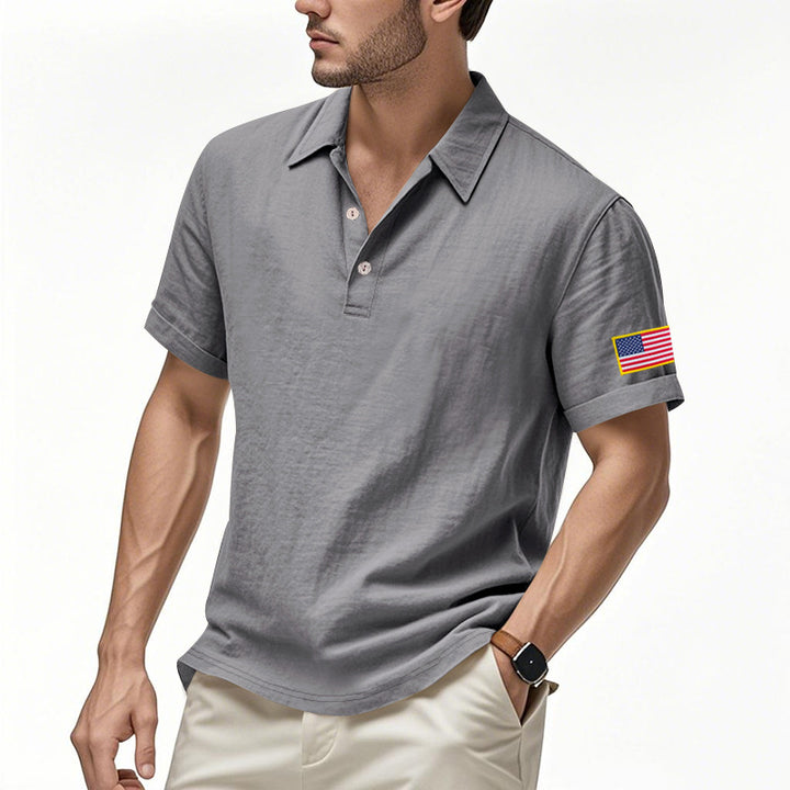 Herren Poloshirt mit strukturiertem Design und Kontrastknopf Echoarchiv
