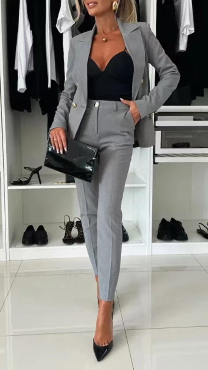 Damen Doppelreihiger taillierter Hosenanzug mit Slim-Hose – Avélisse