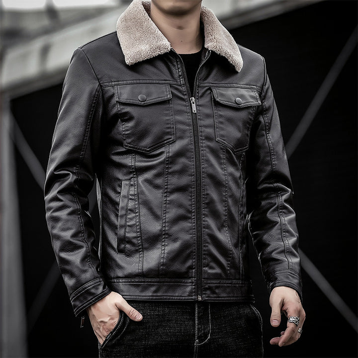 Herren Kunstleder-Truckerjacke mit wärmendem Sherpa-Kragen und Pattentaschen – Taviero