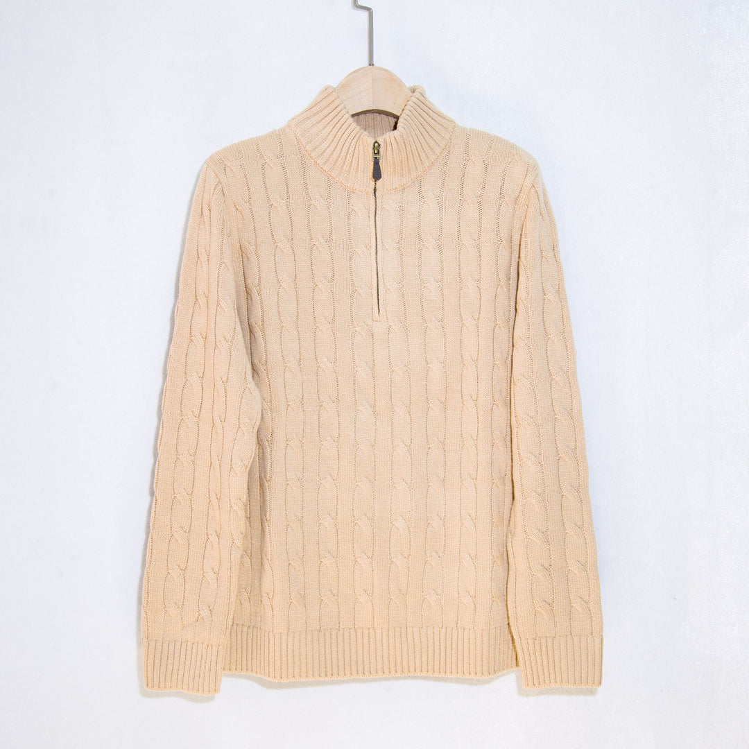 Herren eleganter Strickpullover mit halbem Reißverschluss und Zopfstrickmuster Echoarchiv