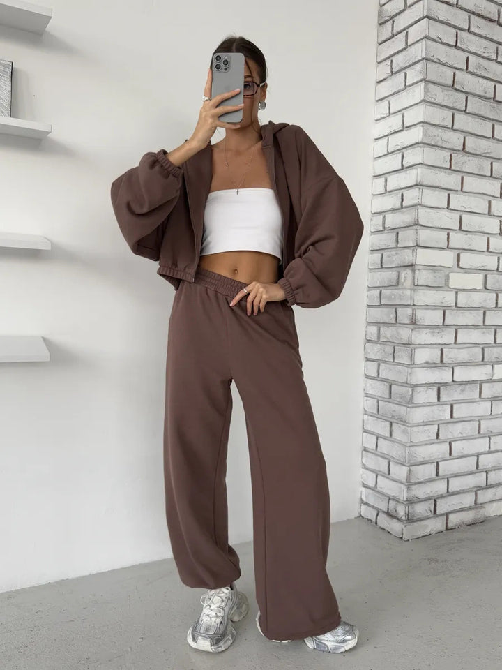 Damen Lounge-Set Cropped-Zip-Hoodie mit Oversize-Ärmeln und High-Waist Palazzo-Jogger – Élanora