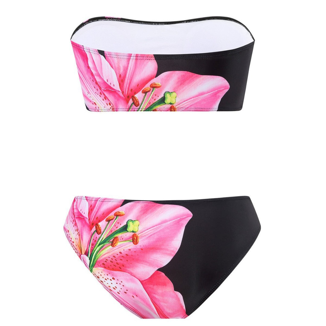 Damen Elegante Strandmode mit Blütenmuster Echo Archiv