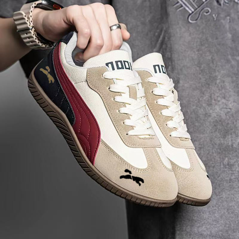Herren Retro-Lowtop-Sneaker aus Wildlederimitat mit kontrastierendem Seitenstreifen und profilierter Gummisohle Echoarhiv – Norré