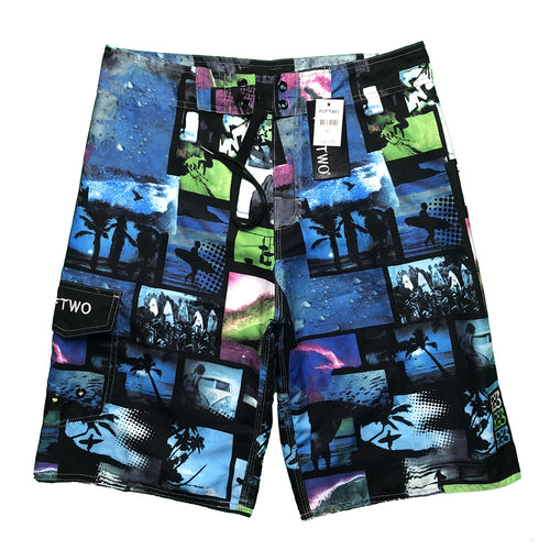 Herren Badeshorts im modernen Fotocollage-Design mit praktischen Seitentaschen und schnelltrocknendem Material Echoarchiv
