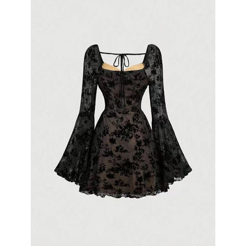Damen Mini-Kleid mit floralen Spitzenärmeln und verführerischem Ausschnitt Echo Archiv