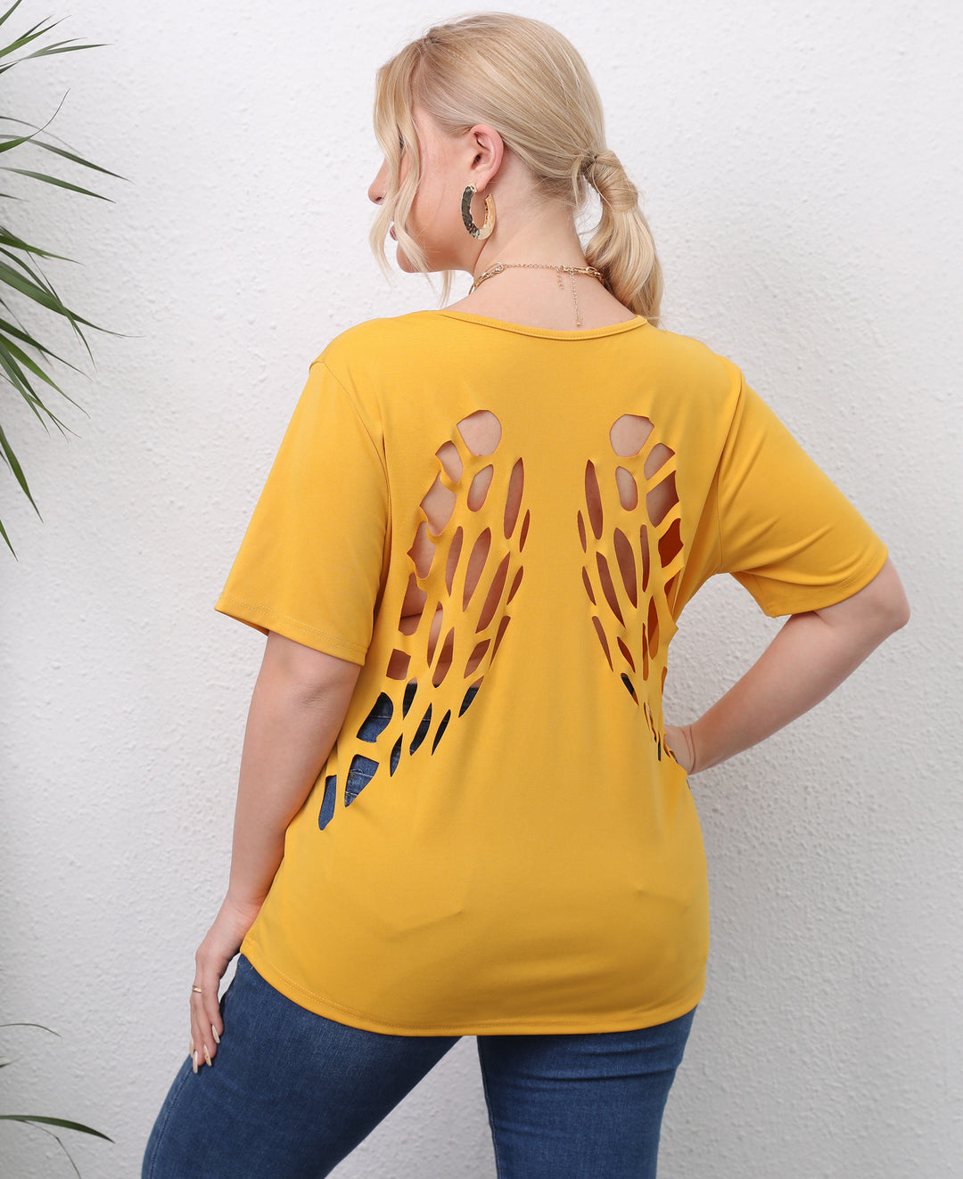 Damen angesagtes T-Shirt mit kreativen Ausschnitten Echo Archiv