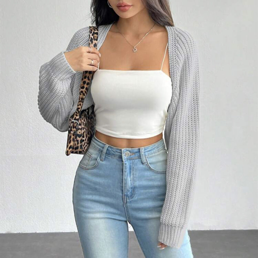 Damen Kurzbolero aus grobem Rippstrick mit Oversized-Ärmeln – Veloura
