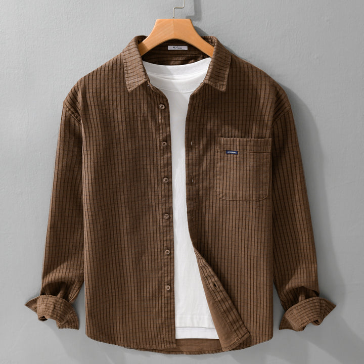 Herren Feinstruktur-Hemdjacke im Cord‑Look mit aufgesetzter Brusttasche Echoarchiv