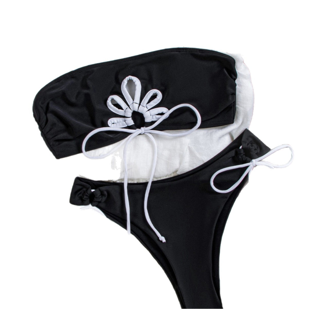 Damen Bikini-Set mit modischem Schnitt und dekorativem Cut-Out Echo Archiv