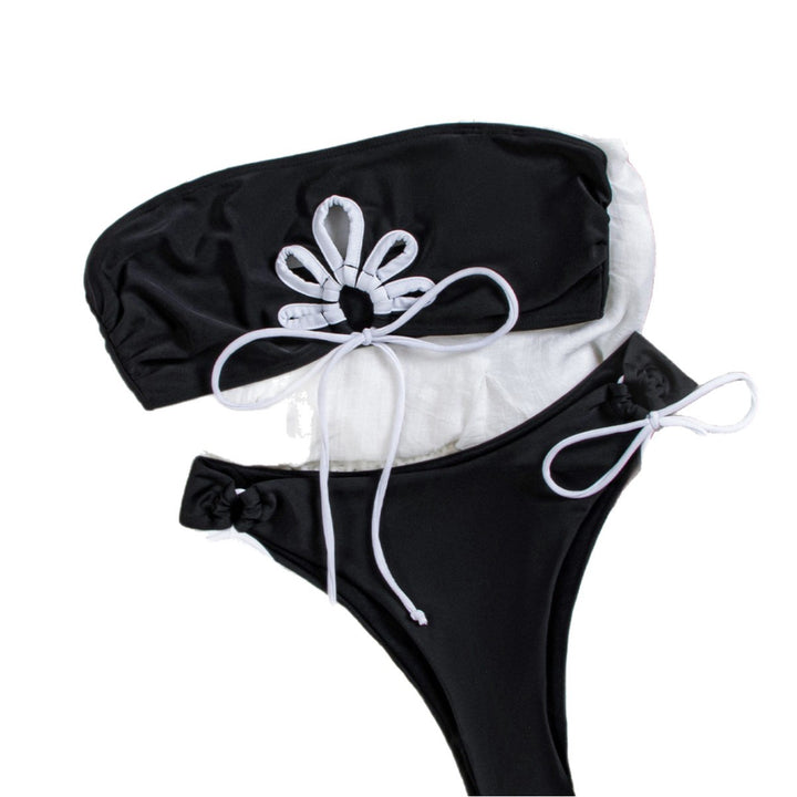 Damen Bikini-Set mit modischem Schnitt und dekorativem Cut-Out Echo Archiv