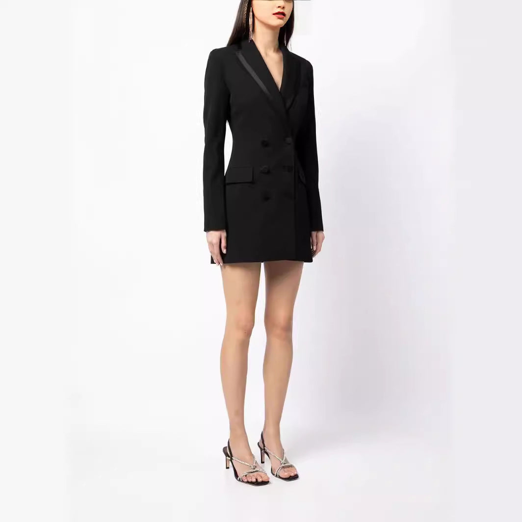 Damen Kurz‑Blazerkleid im Doppelreiher mit taillierter Passform Echoarchiv