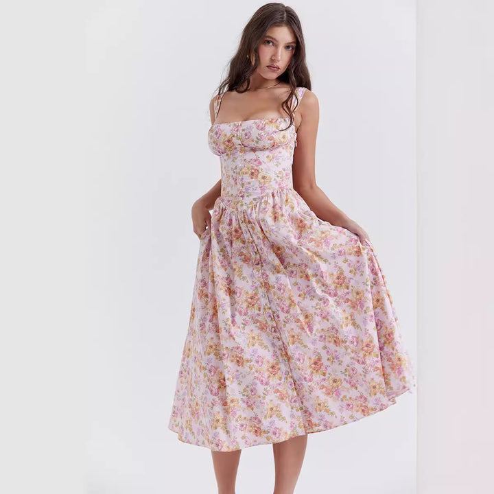 Damen Sommerliches Maxikleid mit floralen Einsätzen und tailliertem Oberteil Echo Archiv