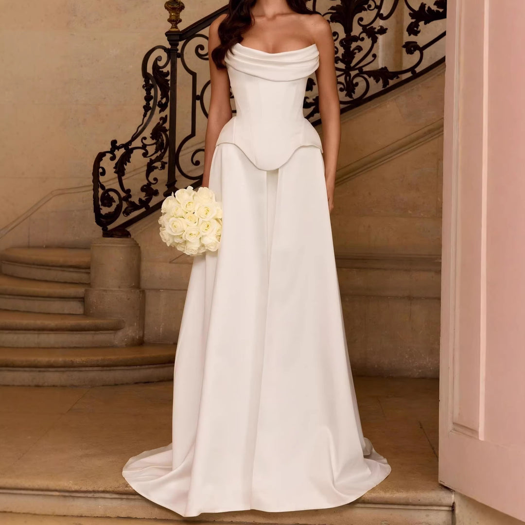 Damen Hochwertiges Brautkleid mit eleganter Drapierung und herzförmigem Ausschnitt Echo Archiv
