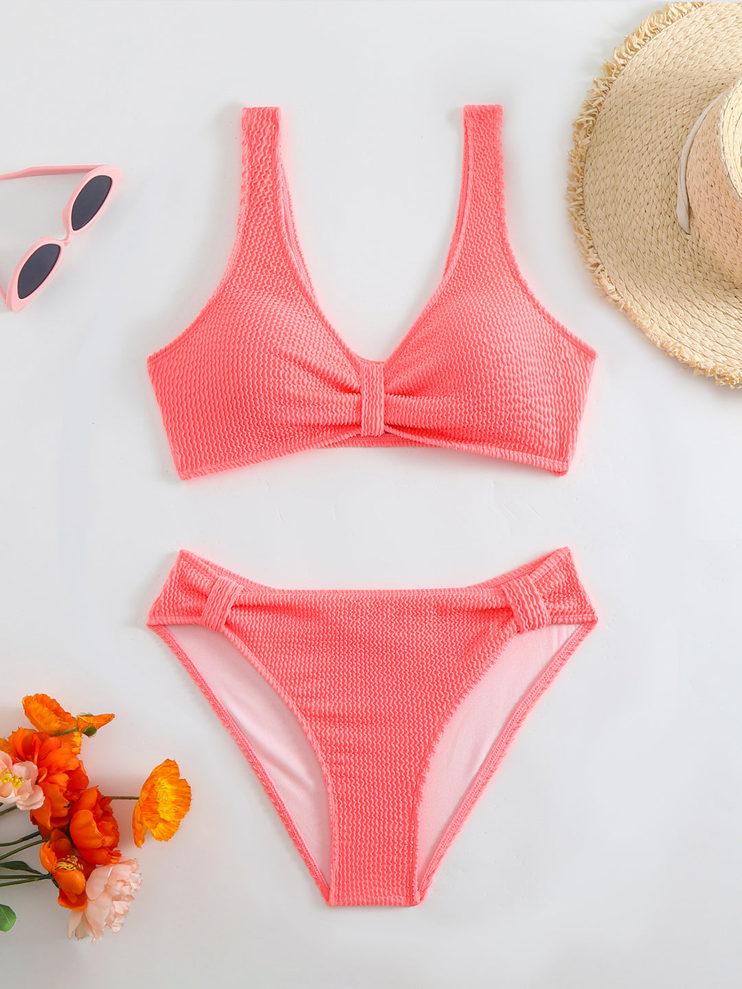 Damen Bikini-Set mit raffiniertem Knoten-Detail und hoch geschnittenem Höschen Echo Archiv