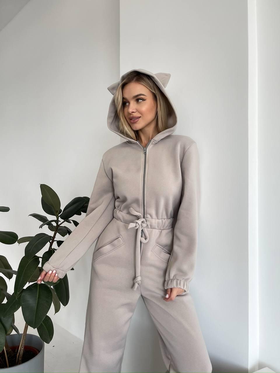 Damen Kuscheliger Kapuzen-Overall mit Katzenohren und Taillenzug – Élanora