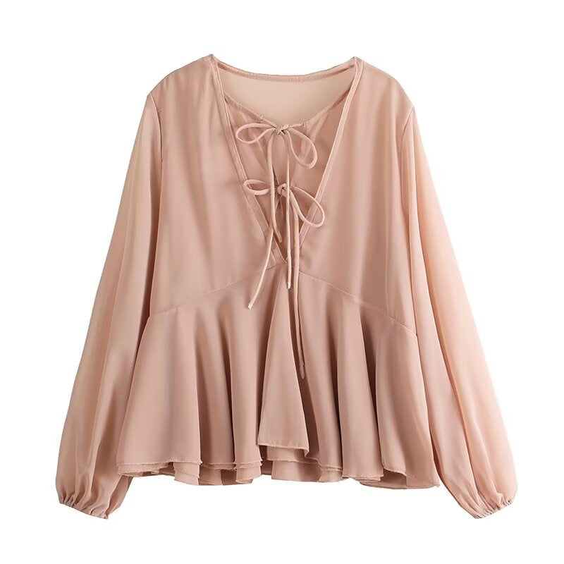 Damen Weiche Chiffonbluse mit Schnürung, V‑Ausschnitt und Volantsaum Echo Archiv