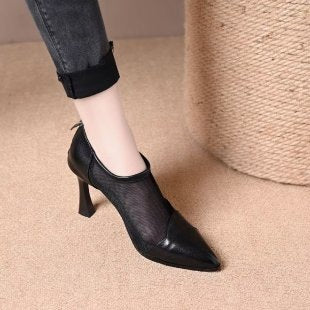 Damen Elegante Spitzer Pumps mit Transparenten Einsätzen Echo Archiv