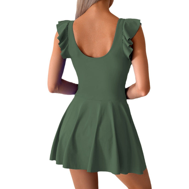 Damen Badeanzug mit Eleganten Rüschen und Asymmetrischem Rockteil Echoarchiv