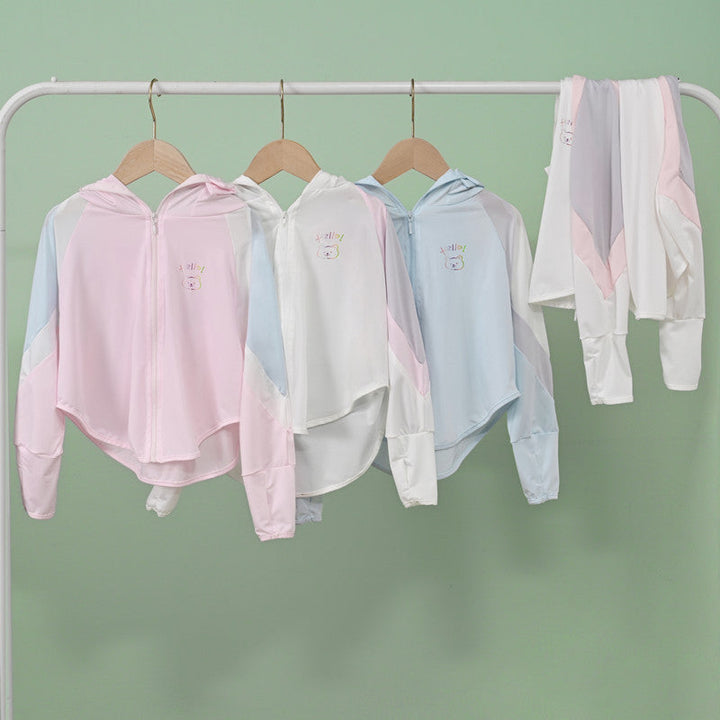Unisex nan ultraleichte Kinder-Sonnenschutzjacke mit Kapuze, Reißverschluss, Meshfutter und Bärenstickerei  Echo Archiv