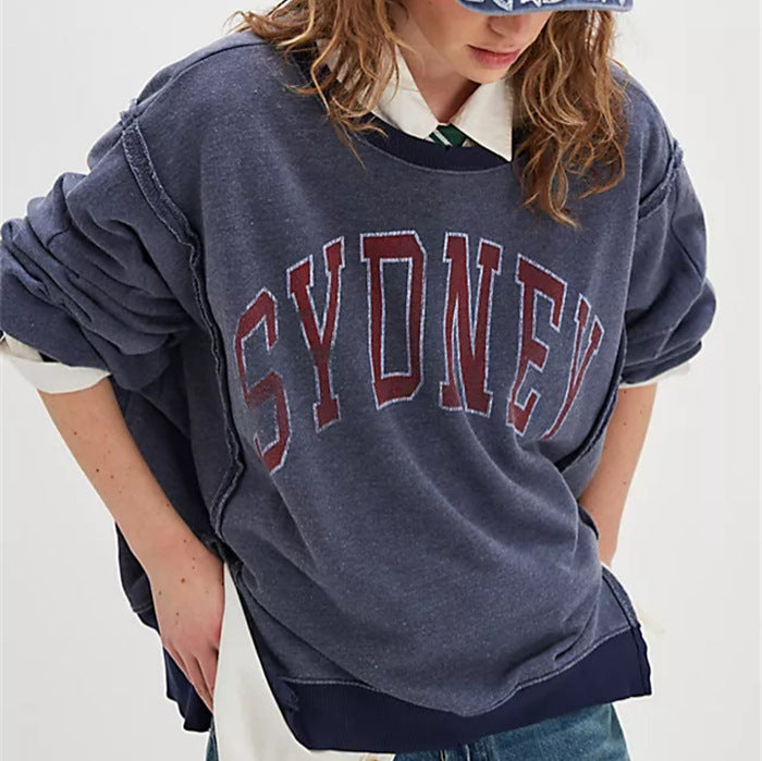 Damen oversized Sweatshirt mit Rüben-Print, ausgefransten Nahtakzenten und Daumenlochärmeln – Avérine