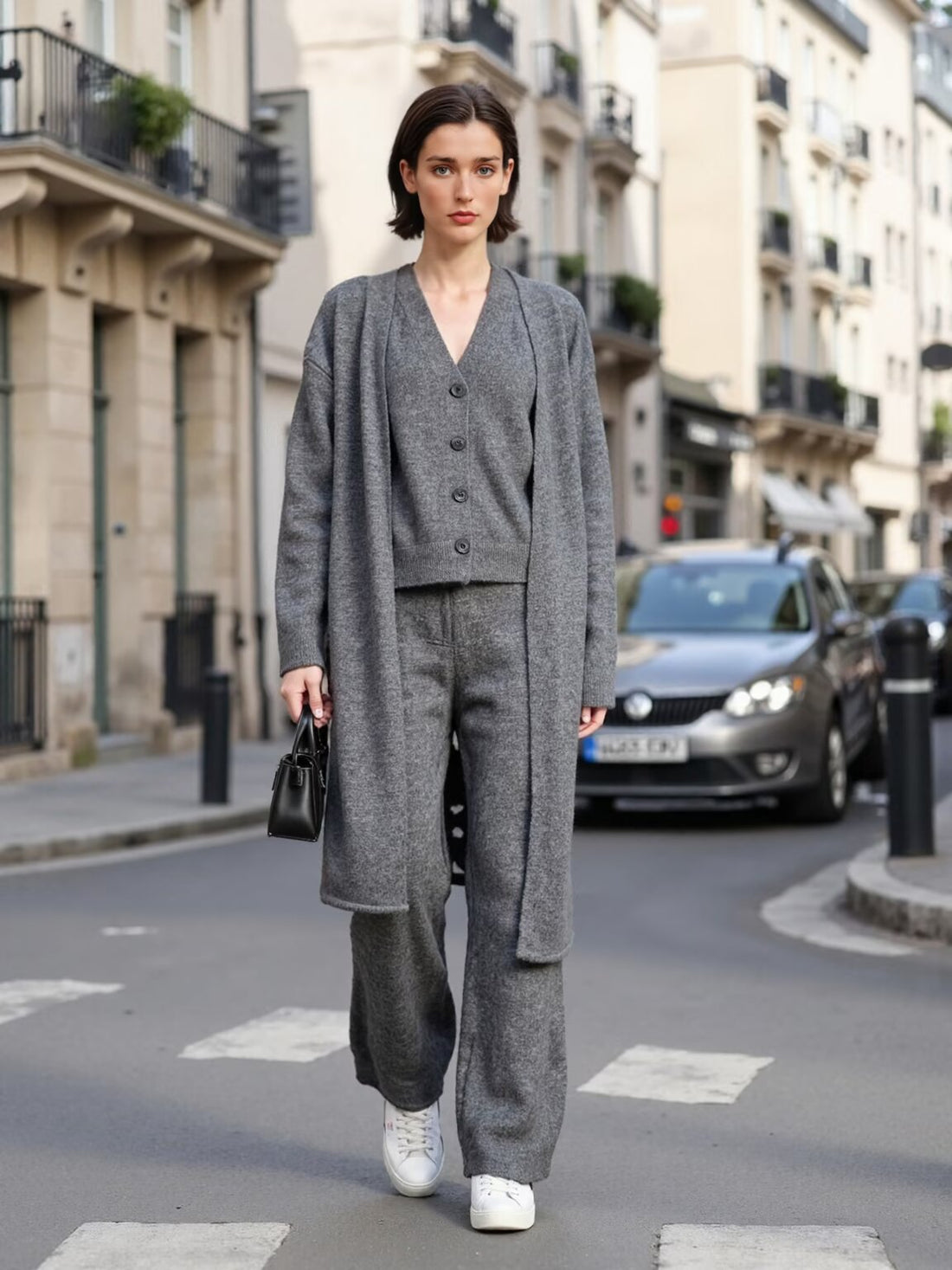 Damen Oversize Strick-Set mit Longcardigan, Knopf-Weste und weiten Hosen Echoarchiv