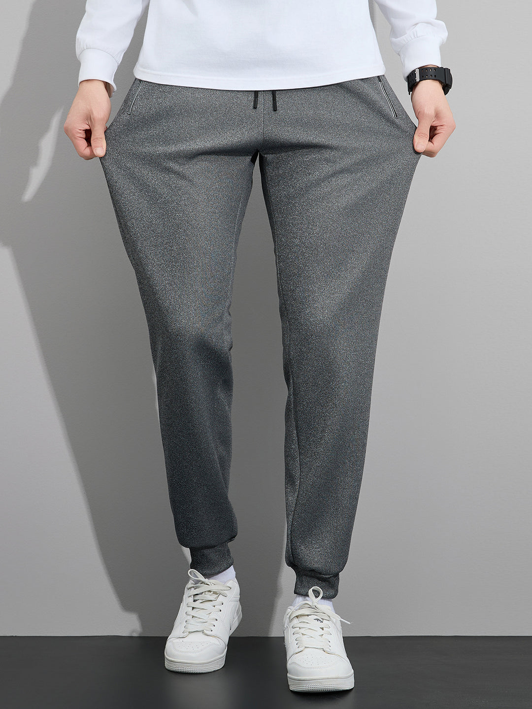 Herren Tapered Performance-Jogginghose mit elastischem Bund, Reißverschlusstaschen & gerippten Beinbündchen Echo Archiv