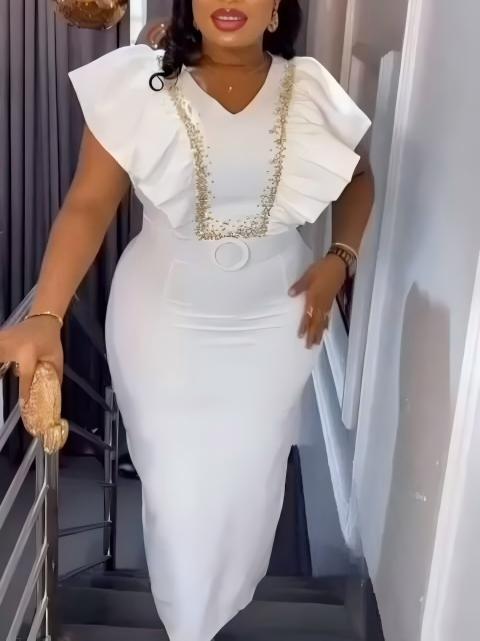 Damen Elegantes Kleid mit voluminösen Rüschendetails und glamourösem Akzent Echo Archiv