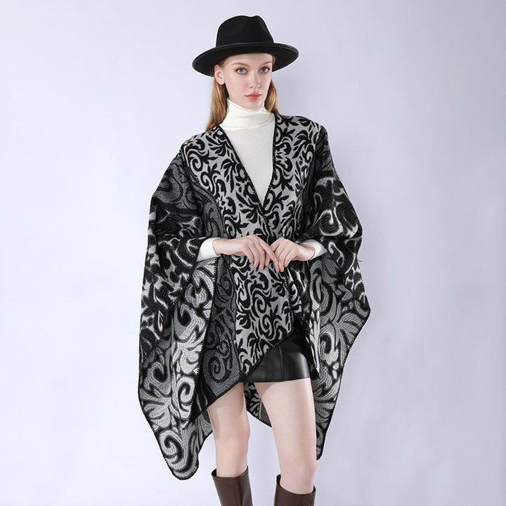 Damen Oversize-Kimono-Poncho im Jacquardstrick mit ornamentalem Muster und V-Ausschnitt Echo Archiv