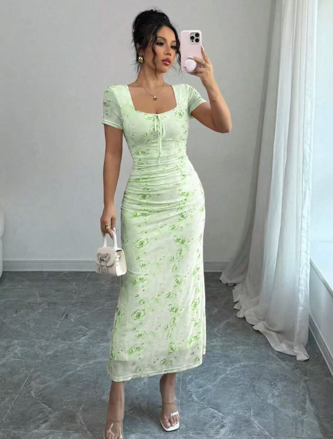 Damen Midi-Kleid mit raffinierten Falten und floralem Muster Echo Archiv