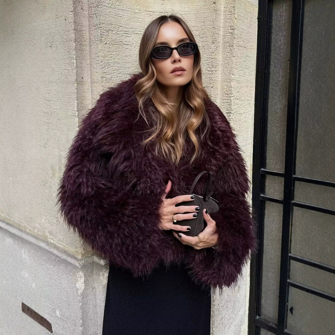 Damen Kurze Boxy-Plüschjacke im Shaggy-Look mit fallendem Revers Echo Archiv