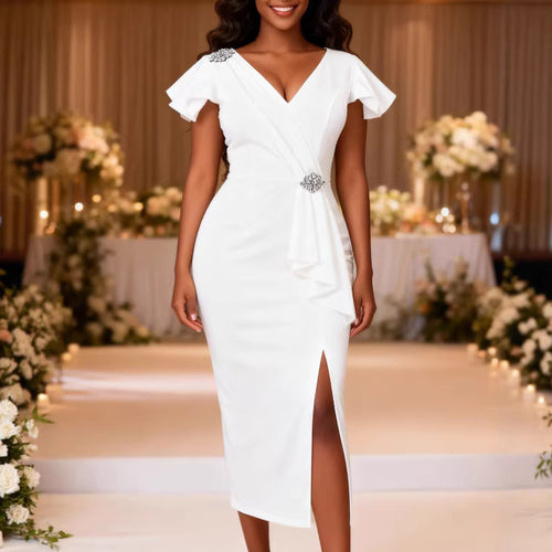Damen Elegantes Abendkleid mit figurbetonender Silhouette Echo Archiv