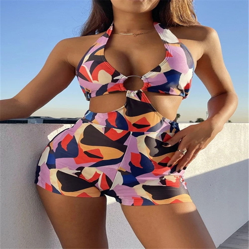 Damen Badeanzug mit hohem Beinausschnitt und raffiniertem Cut-Out Echo Archiv