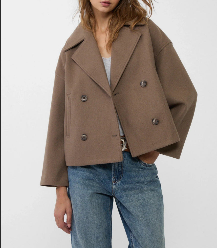 Damen nan kurz geschnittener Zweireiher Wollmix-Peacoat mit überbreitem Revers und kastiger Silhouette Echo Archiv